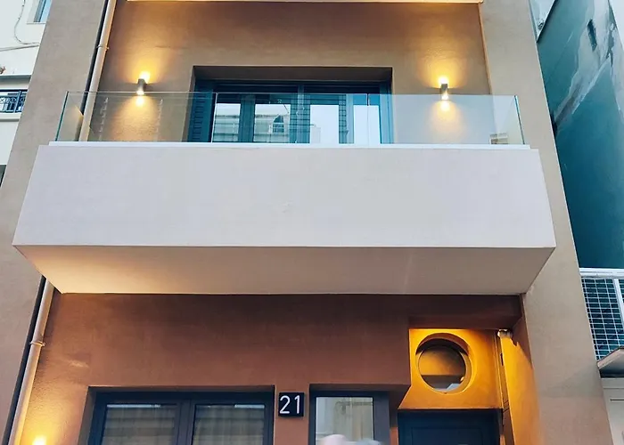 Maisonette City Center